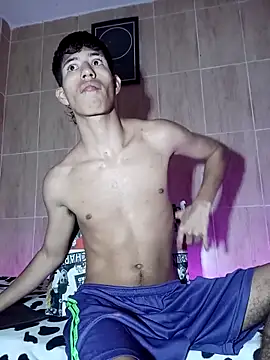 Snapshot of dareck_18 chatting on 03.03.26 dareck 18 online show from 03.03.26