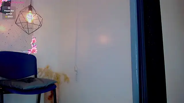 Snapshot of alexsandra_kiss chatting on 09.19.25 alexsandra kiss online show from 09.19.25