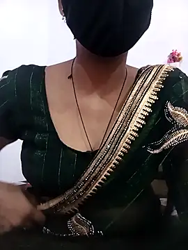 Snapshot of seexypatola chatting on 09.30.25 seexypatola online show from 09.30.25