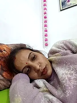 Hotty-Nidhi online show from 12.03.25