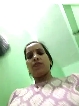Hotty-Nidhi online show from 05.21.26