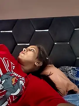 Hotty-Nidhi online show from 05.27.26