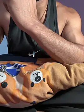 Snapshot of HARSHHU01 chatting on 03.20.25 HARSHHU01 online show from 03.20.25