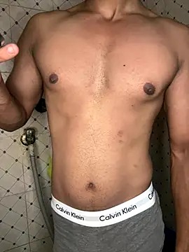 Snapshot of HARSHHU01 chatting on 09.18.25 HARSHHU01 online show from 09.18.25