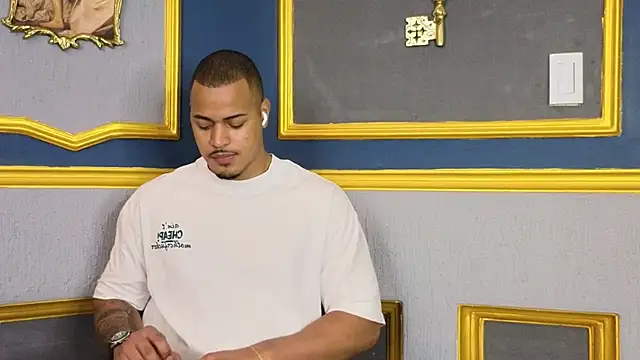 Snapshot of AshtonnSummer chatting on 03.14.25 AshtonnSummer online show from 03.14.25