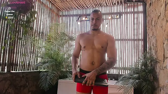 Snapshot of AshtonnSummer chatting on 03.19.25 AshtonnSummer online show from 03.19.25