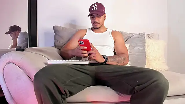 Snapshot of AshtonnSummer chatting on 09.16.25 AshtonnSummer online show from 09.16.25