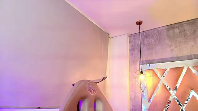 adara evanss online show from 10.08.25