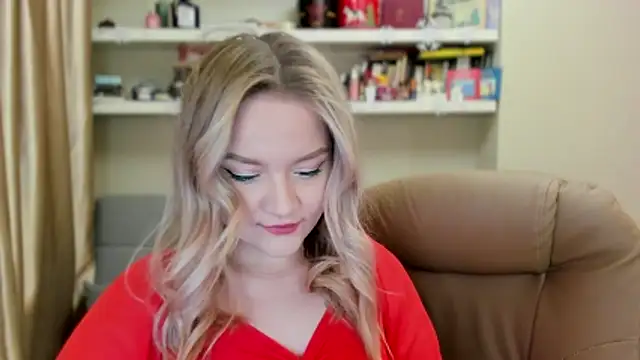 Snapshot of Kara_Smith_ chatting on 02.13.26 Kara Smith online show from 02.13.26