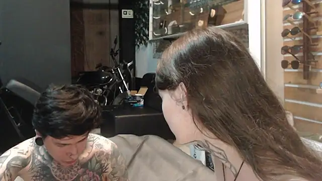 Snapshot of Alucard-Carmila chatting on 09.26.25 Alucard-Carmila online show from 09.26.25