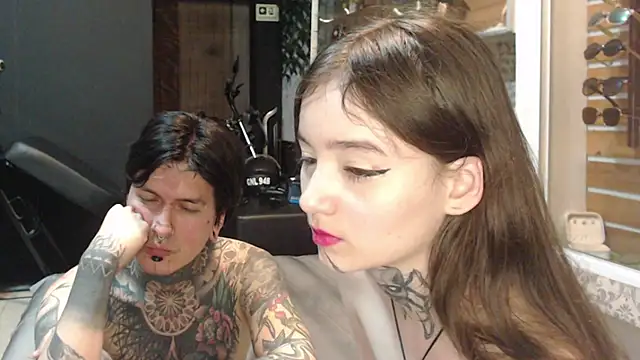 Snapshot of Alucard-Carmila chatting on 10.03.25 Alucard-Carmila online show from 10.03.25