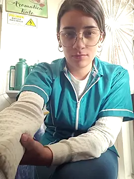 Snapshot of HOLY_DOLL chatting on 11.27.25 HOLY DOLL online show from 11.27.25