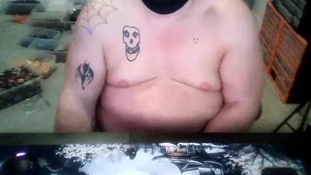 Snapshot of Chubcakes chatting on 03.11.25 Chubcakes online show from 03.11.25