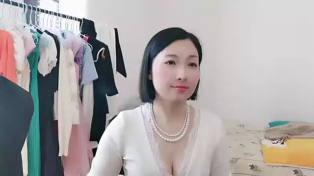 Rachel-6600 online show from 11.24.25