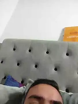 Snapshot of Andy-rtg chatting on 03.12.25 Andy-rtg online show from 03.12.25