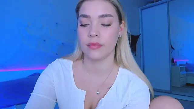 Snapshot of DIANAxxxDIAMOND chatting on 11.01.25 DIANAxxxDIAMOND online show from 11.01.25