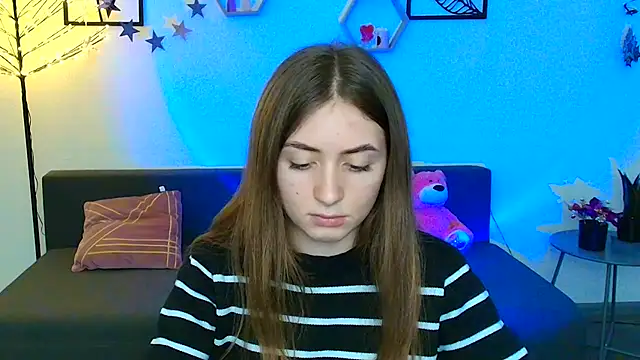 LilyHaart online show from 03.12.25