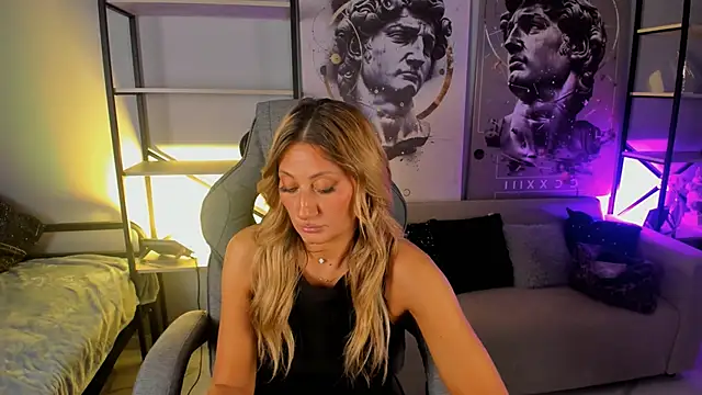 SarahAlluring online show from 09.13.25