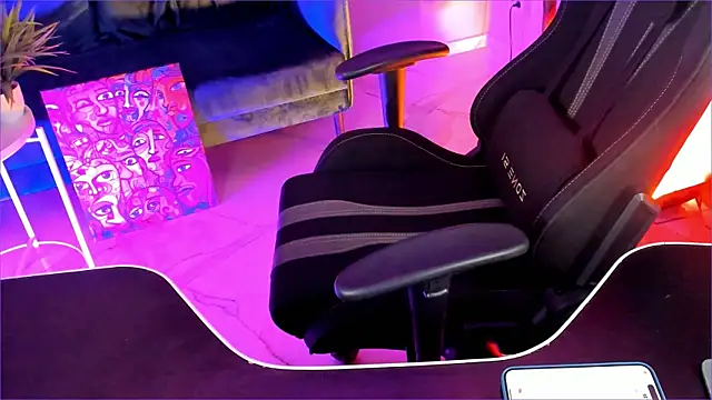 SarahAlluring online show from 12.14.25