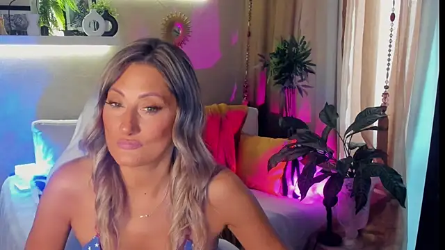SarahAlluring online show from 07.03.26