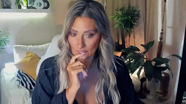 SarahAlluring online show from 07.30.26