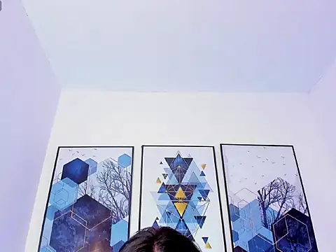 Snapshot of sexyvioletvalerious chatting on 10.14.25 sexyvioletvalerious online show from 10.14.25