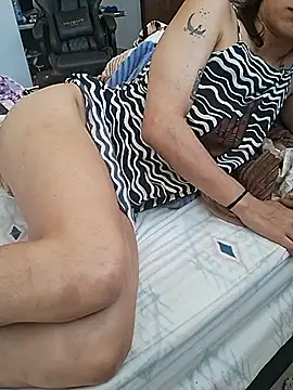 Snapshot of MayaaaOFICIAL chatting on 03.15.25 MayaaaOFICIAL online show from 03.15.25