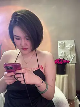 Snapshot of Baby-youyou chatting on 03.19.25 Baby-youyou online show from 03.19.25