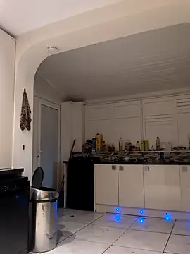 Snapshot of Nick-Ox chatting on 03.20.25 Nick-Ox online show from 03.20.25