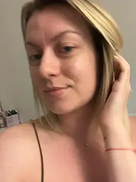 AnnastasiaMills online show from 04.19.26