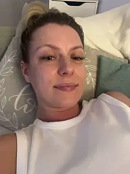AnnastasiaMills online show from 04.30.26