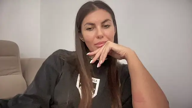 AngelinaMeov online show from 11.04.25