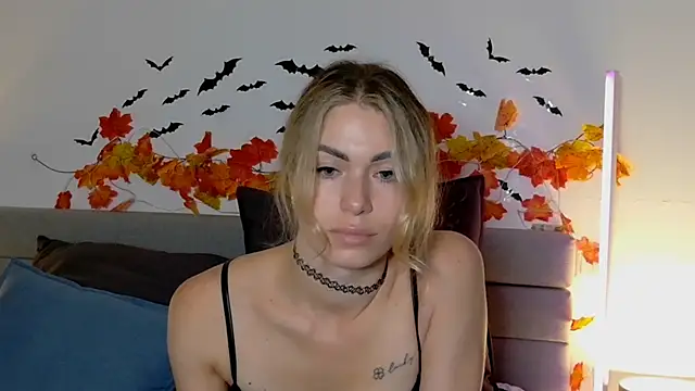 SweetDarling7 online show from 10.29.25