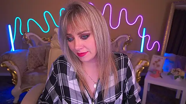 CandyLadyyy online show from 11.16.25