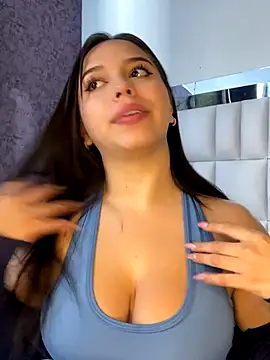 Snapshot of LunaCandy_ chatting on 09.12.25 LunaCandy  online show from 09.12.25