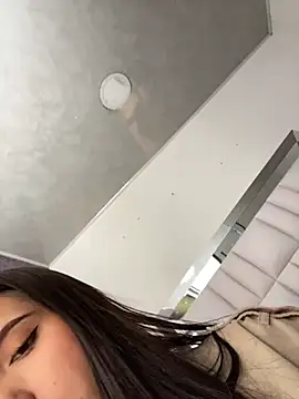 Snapshot of LunaCandy_ chatting on 10.30.25 LunaCandy  online show from 10.30.25