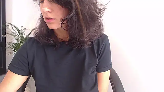 Snapshot of Asaray_T chatting on 05.31.26 Asaray T online show from 05.31.26