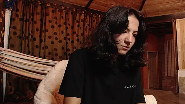 Snapshot of Asaray_T chatting on 06.23.26 Asaray T online show from 06.23.26