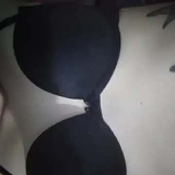 Snapshot of VictoriaLuxe chatting on 12.18.25 VictoriaLuxe online show from 12.18.25