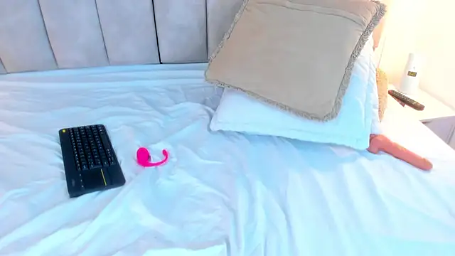 Sofiia Rossee  online show from 03.14.25