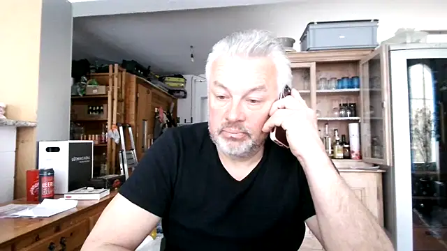 Snapshot of Berg_Boy chatting on 03.16.25 Berg Boy online show from 03.16.25