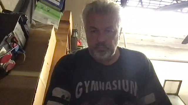 Snapshot of Berg_Boy chatting on 09.19.25 Berg Boy online show from 09.19.25