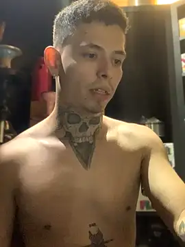 Snapshot of craxybaby chatting on 09.30.25 craxybaby online show from 09.30.25