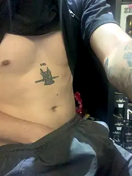 Snapshot of craxybaby chatting on 10.12.25 craxybaby online show from 10.12.25