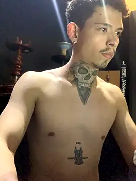 Snapshot of craxybaby chatting on 11.25.25 craxybaby online show from 11.25.25