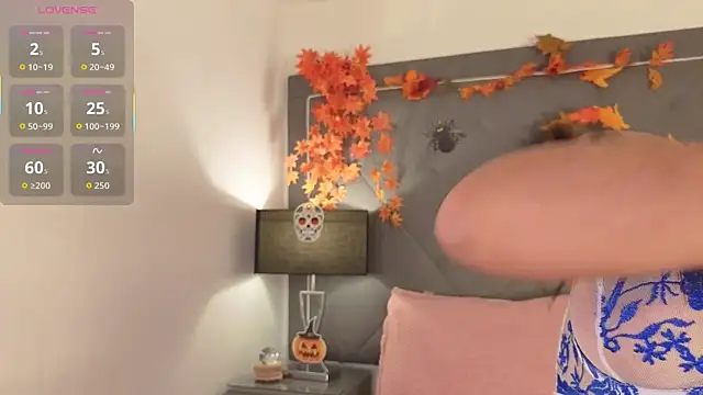 Alexa Madisson online show from 10.28.25