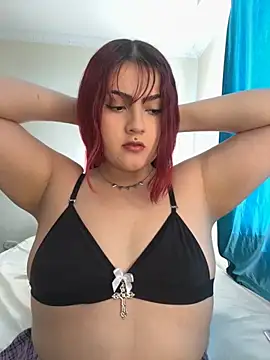 Ivelleee  online show from 10.02.25