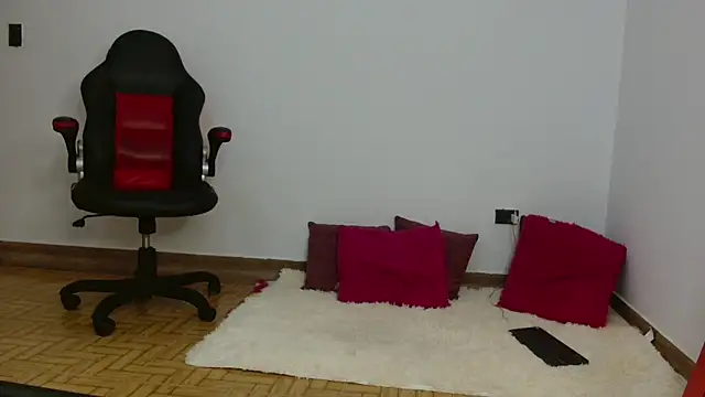 Snapshot of Danilove55 chatting on 10.08.25 Danilove55 online show from 10.08.25