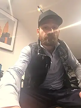 Snapshot of LKC94 chatting on 01.18.26 LKC94 online show from 01.18.26