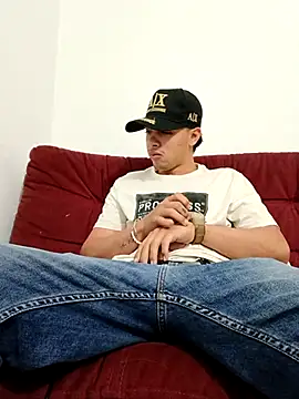 Snapshot of raborda chatting on 03.20.25 raborda online show from 03.20.25